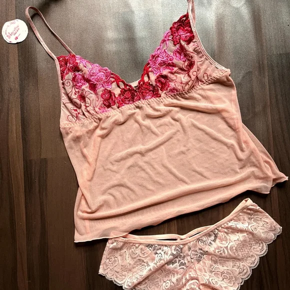 Lace cami - Picture 1 of 1